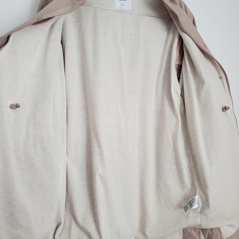 Water Resistant Jacket Size Large - Picture 4 of 8